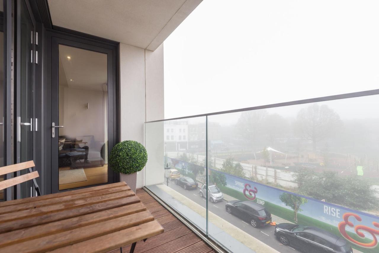 Portobello Apt With Floor-To-Ceiling Views Londres Exterior foto