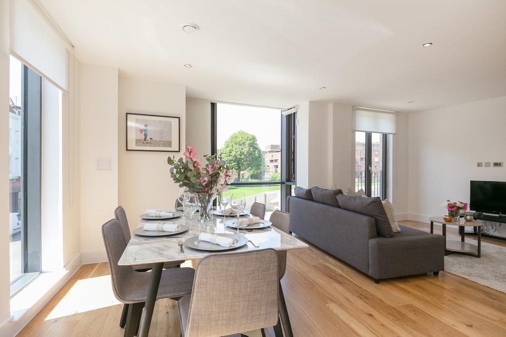 Portobello Apt With Floor-To-Ceiling Views Londres Exterior foto