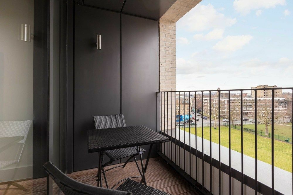 Portobello Apt With Floor-To-Ceiling Views Londres Exterior foto